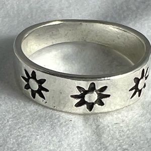 Sunflower ring